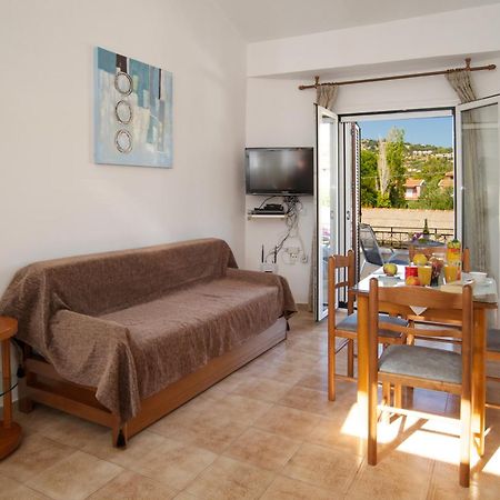 Regina Apartments Lászi Kültér fotó